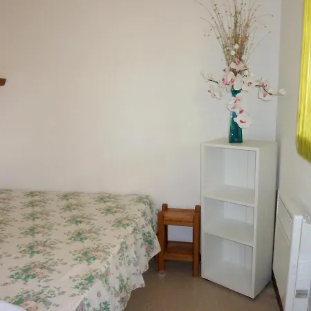 Maison Conviviale A Avec Piscine Partagee 35 M²