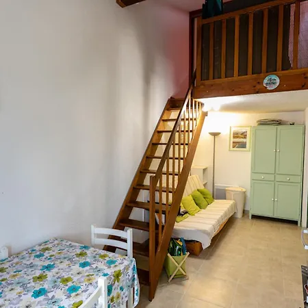 Maison Conviviale A Avec Piscine Partagee 35 M² Holiday home