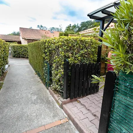 Maison Conviviale A Avec Piscine Partagee 35 M² 度假居 *