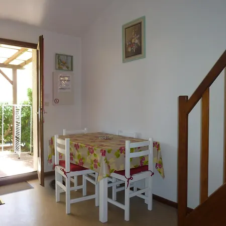 度假居 Maison Conviviale A Avec Piscine Partagee 35 M²